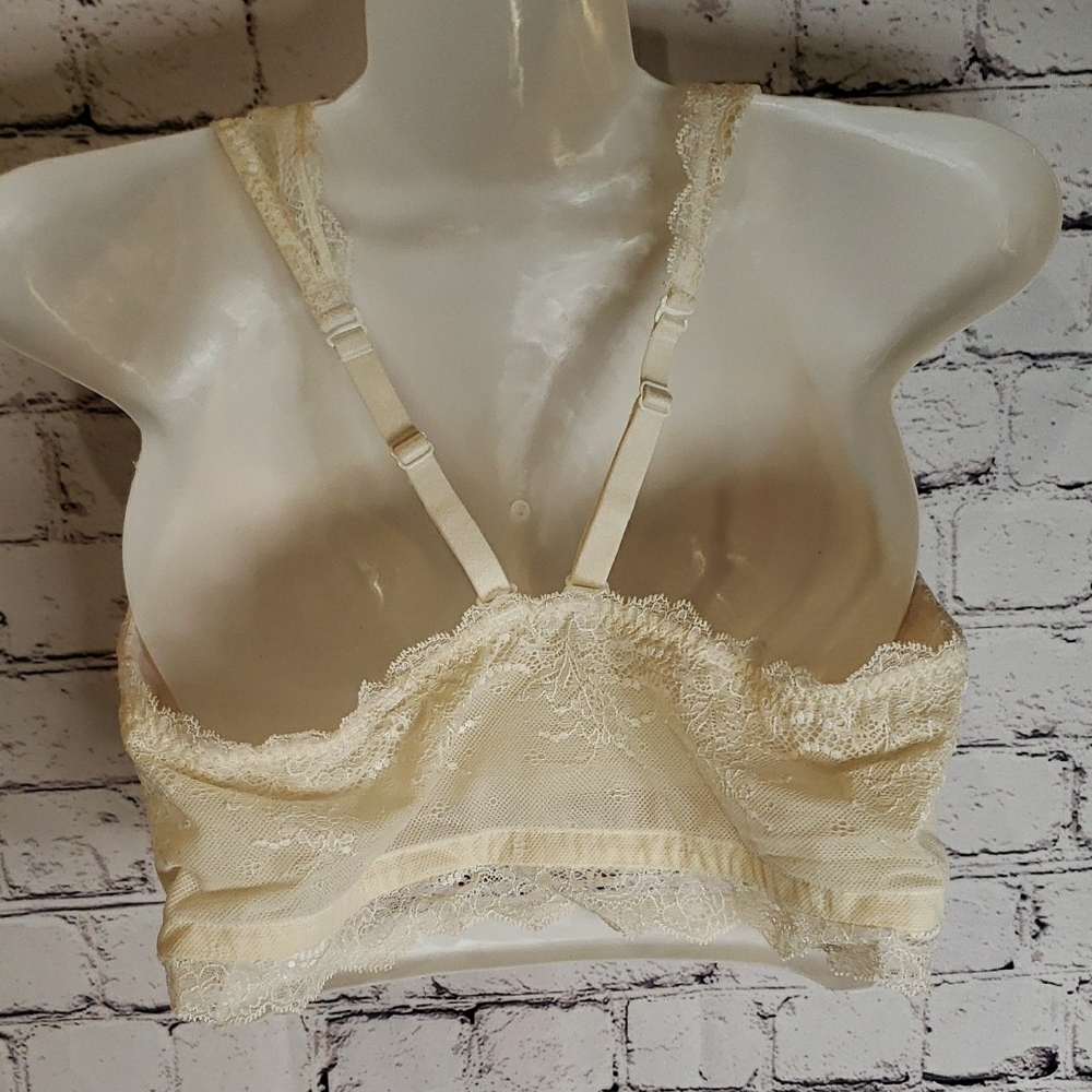 SPANX NWOT Lace Ivory Bralette - Picture 3 of 4